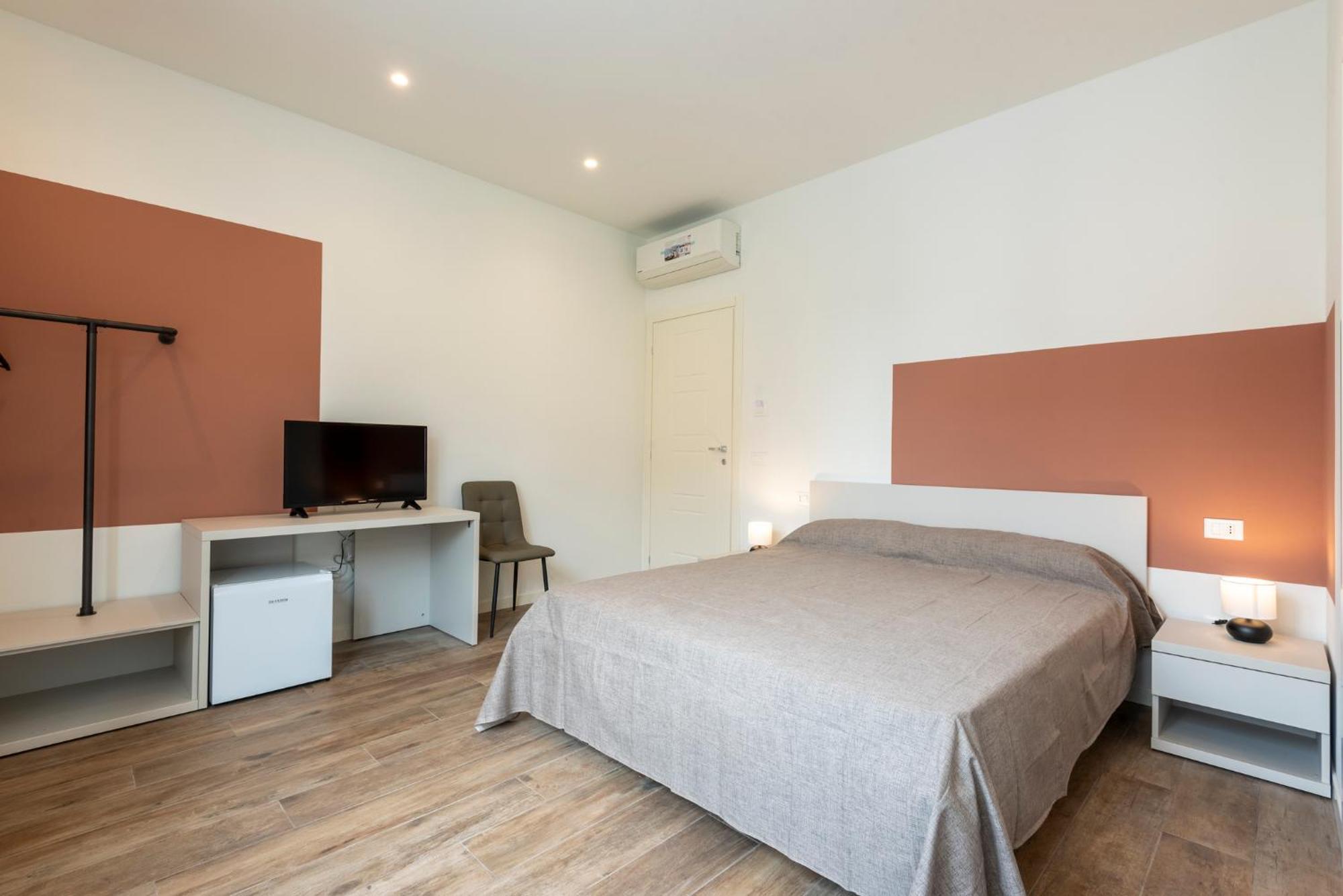 Iarsera Rooms And Apartment Лукка Экстерьер фото