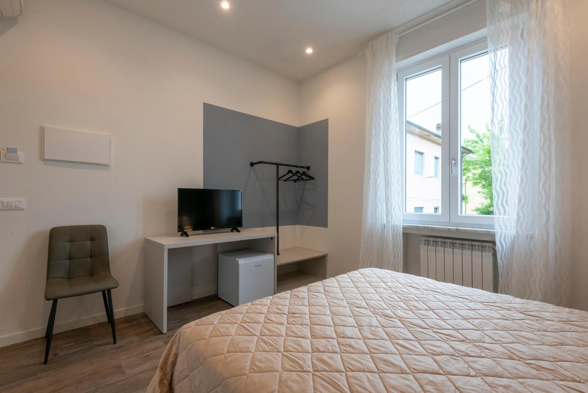 Iarsera Rooms And Apartment Лукка Экстерьер фото