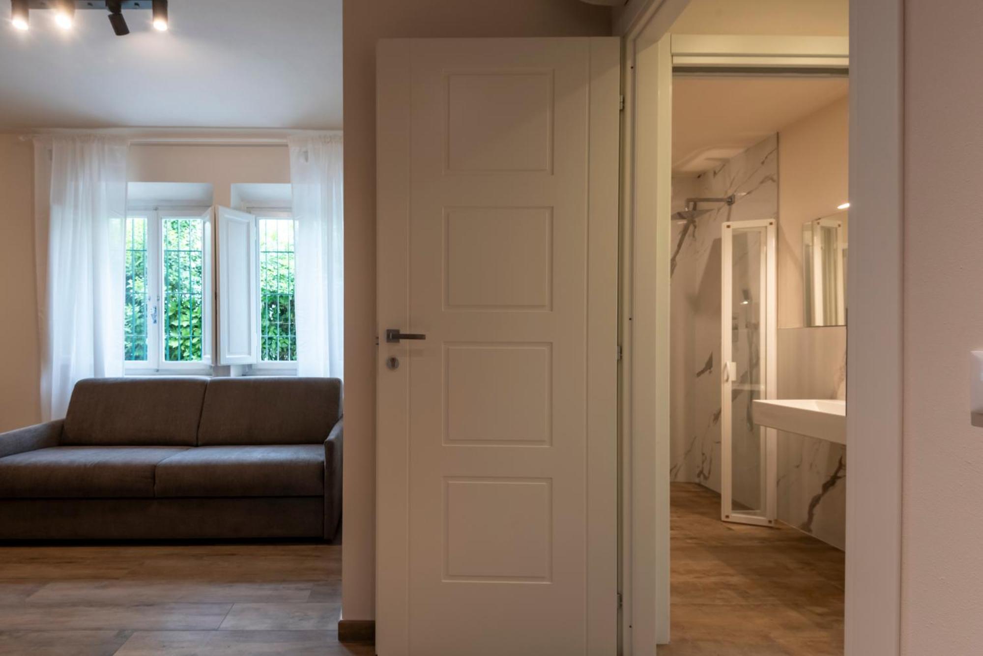 Iarsera Rooms And Apartment Лукка Экстерьер фото
